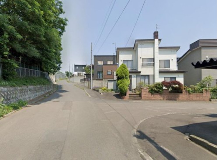 【富丘5条5　JR函館本線「稲積公園」駅　徒歩約19分】　3LDK 土地価格：1100万円 参考プラン：2150万円【JUSTPRICE】