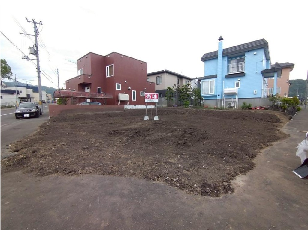 【西野7条6丁目　閑静な西野の生活利便性の高い角地の土地！】　3LDK 土地価格：1790万円 参考プラン：2120万円【JUSTPRICE】