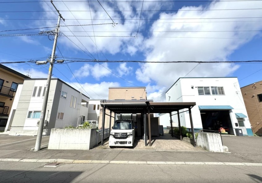 【北郷５条８丁目　札幌市営地下鉄東西線「白石」駅バス乗車２２分】　4LDK 土地価格：1980万円 参考プラン：2140万円【JUSTPRICE】