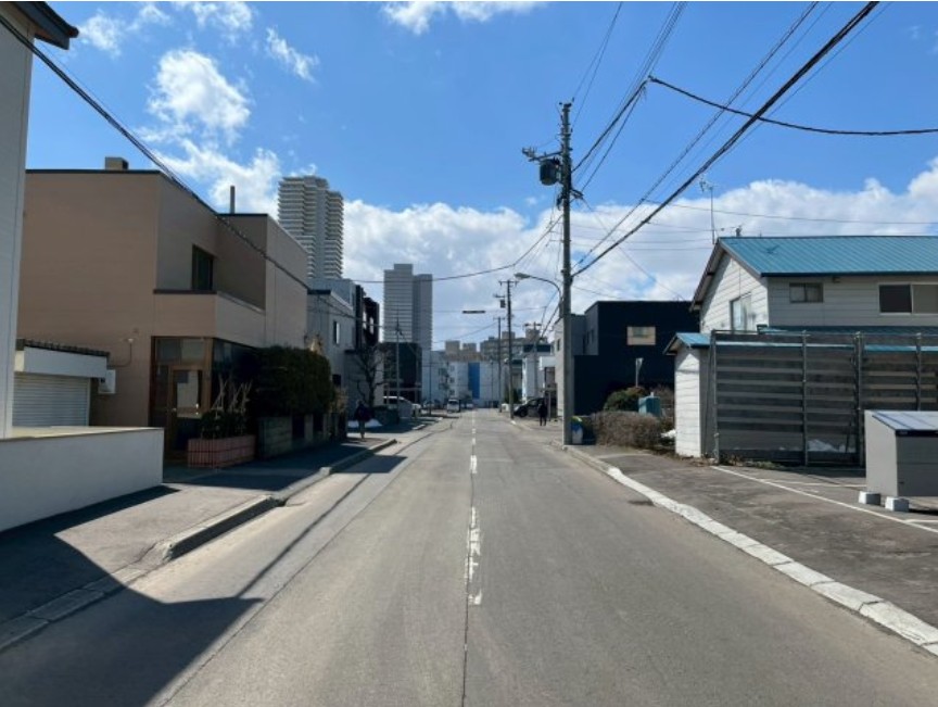 【八軒3条西2丁目　JR函館本線「琴似」駅徒歩8分 】　3LDK 土地価格：2980万円 参考プラン：2200万円【JUSTPRICE】