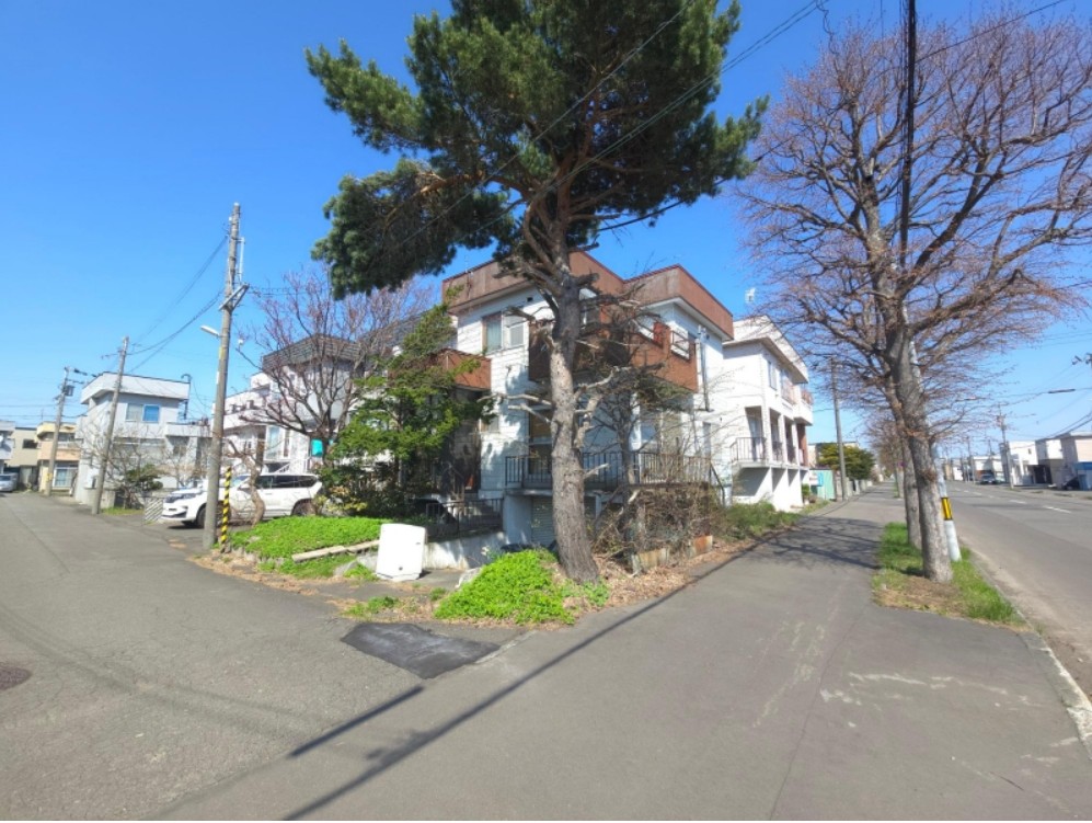 【屯田3条3丁目　札幌市営地下鉄南北線「麻生」駅バス乗車12分】　3LDK 土地価格：1380万円 参考プラン：2020万円【JUSTPRICE】