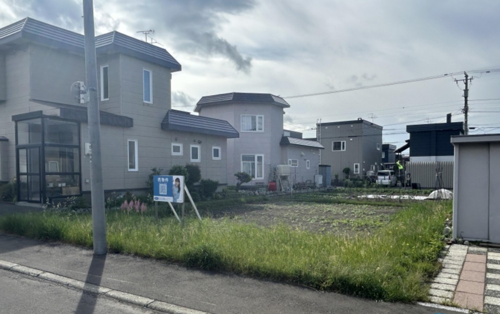 【前田9条17丁目　中央バス「前田森林公園」駅徒歩6分】　3LDK 土地価格：1080万円 参考プラン：2100万円【JUSTPRICE】