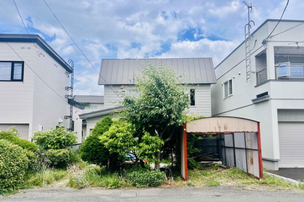 【北郷3条2丁目　JR千歳線「白石」駅徒歩16分 】　4LDK 土地価格：1880万円 参考プラン：2140万円【JUSTPRICE】