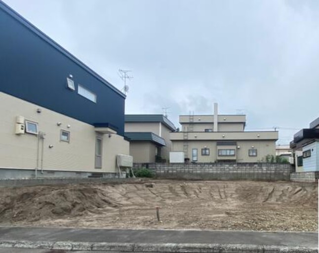【清田5条2丁目　地下鉄東豊線「福住」駅バス乗車23分】　3LDK 土地価格：1290万円 参考プラン：2120万円【JUSTPRICE】