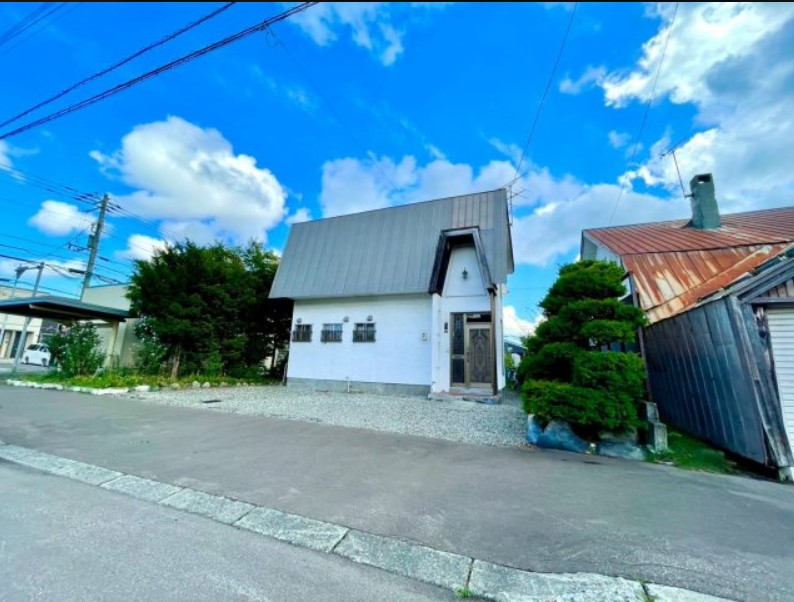 【篠路9条3丁目　コストコやロピアなど商業施設充実！】　4LDK 土地価格：1130万円 参考プラン：2140万円【JUSTPRICE】