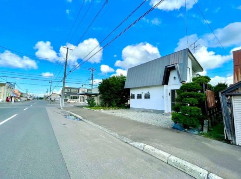 【篠路9条3丁目　コストコやロピアなど商業施設充実！】　4LDK 土地価格：1130万円 参考プラン：2140万円【JUSTPRICE】