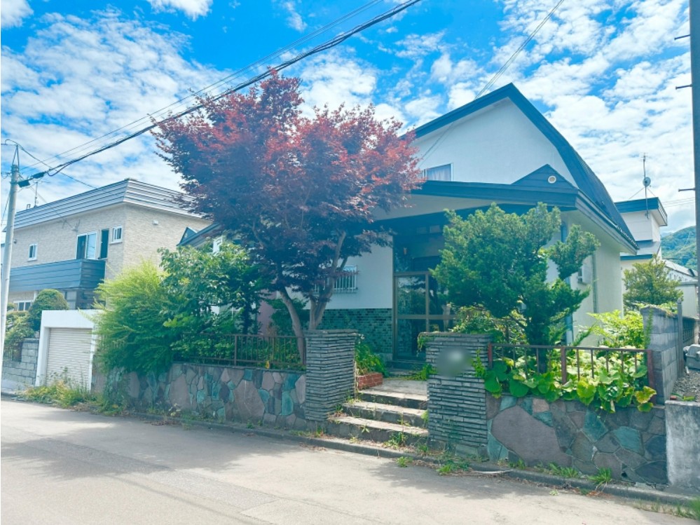 【稲穂2条6丁目　JR函館本線「稲穂」駅徒歩6分】　3LDK 土地価格：2090万円 参考プラン：2140万円【JUSTPRICE】