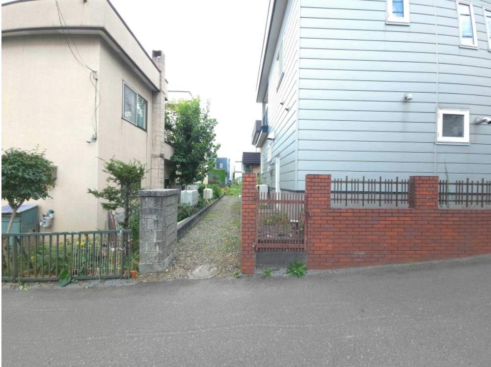 【発寒2条3丁目　札幌市営地下鉄東西線「発寒南」駅徒歩7分】　3LDK 土地価格：3900万円 参考プラン：2100万円【JUSTPRICE】