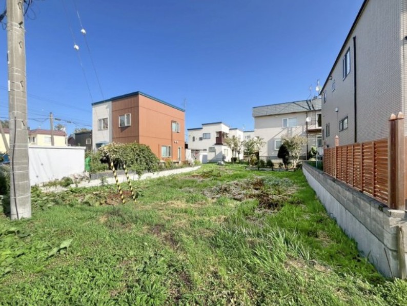 【花川南10条2丁目 JR手稲駅、地下鉄南北線麻生駅までバス乗り換え不要でアクセス便利!】 3LDK 土地価格:1080万円 参考プラン:2150万円【JUSTPRICE】