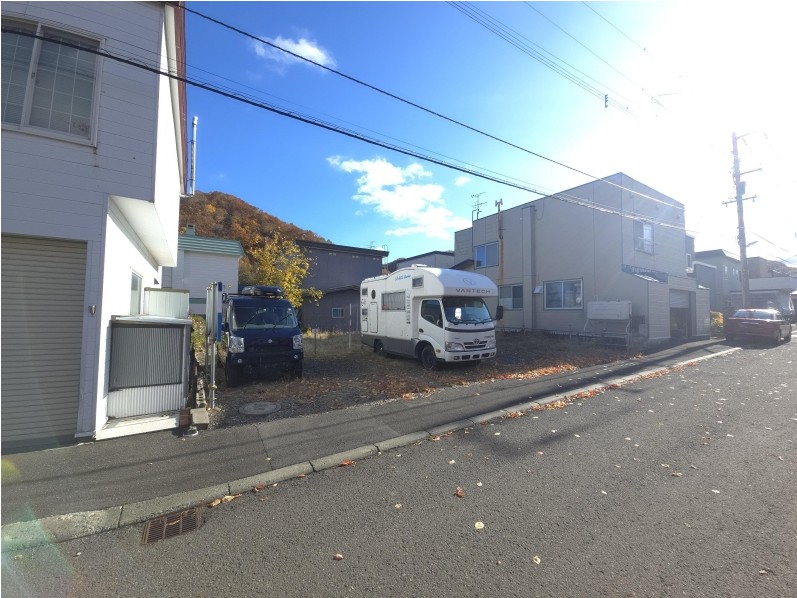 【福井3丁目　最寄りバス停まで徒歩３分！地下鉄東西線「発寒南」駅方面へのアクセスも便利な立地です。】　4LDK 土地価格：1300万円 参考プラン：2140万円【JUSTPRICE】