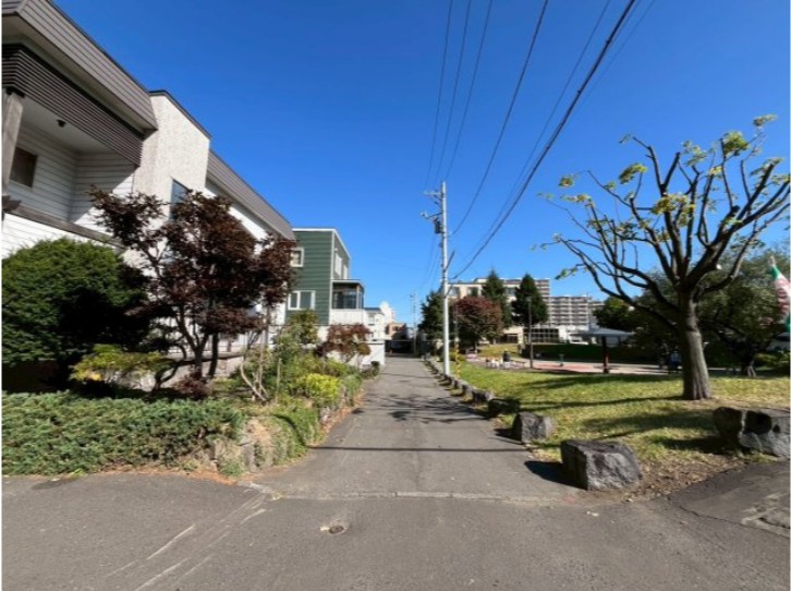 【発寒6条13丁目　市営地下鉄東西線「宮の沢」駅徒歩7分　2沿線利用可能で利便性の良い立地です！】　3LDK 土地価格：3980万円 参考プラン：2150万円【JUSTPRICE】