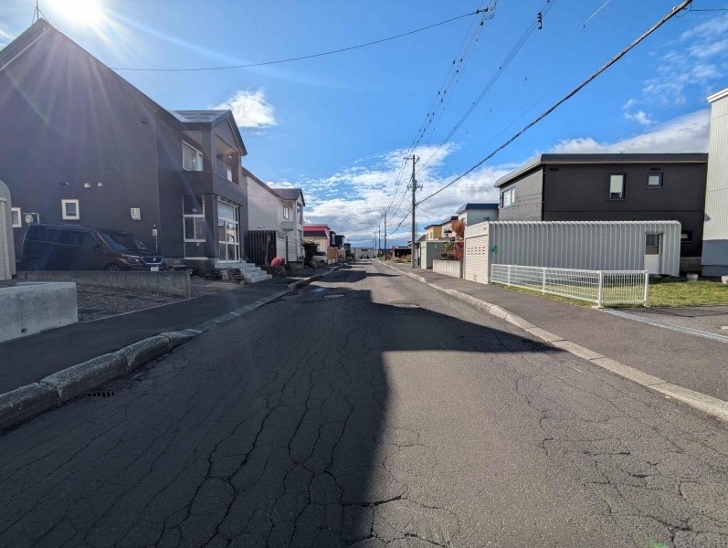 【江別市見晴台　最寄りバス停まで徒歩3分！】　3LDK 土地価格：1180万円 参考プラン：2150万円【JUSTPRICE】