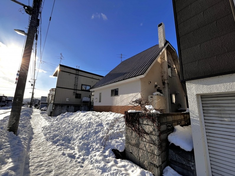 【新川2条11丁目　JR札沼線「新川」駅徒歩23分　中央バス「消防学校」停徒歩3分 】　3LDK 土地価格：1380万円 参考プラン：2150万円【JUSTPRICE】