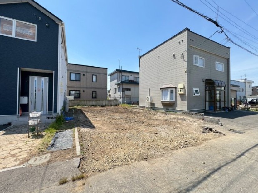 【太平9条4丁目　JR学園都市線「百合が原」駅徒歩9分】　3LDK 土地価格：980万円 参考プラン：2240万円【JUSTPRICE】