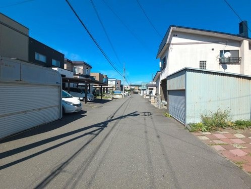【東雁来9条1丁目　JR苗穂駅 バス乗車30分最寄りバス停徒歩8分】　4LDK 土地価格：1300万円 参考プラン：2290万円【JUSTPRICE】