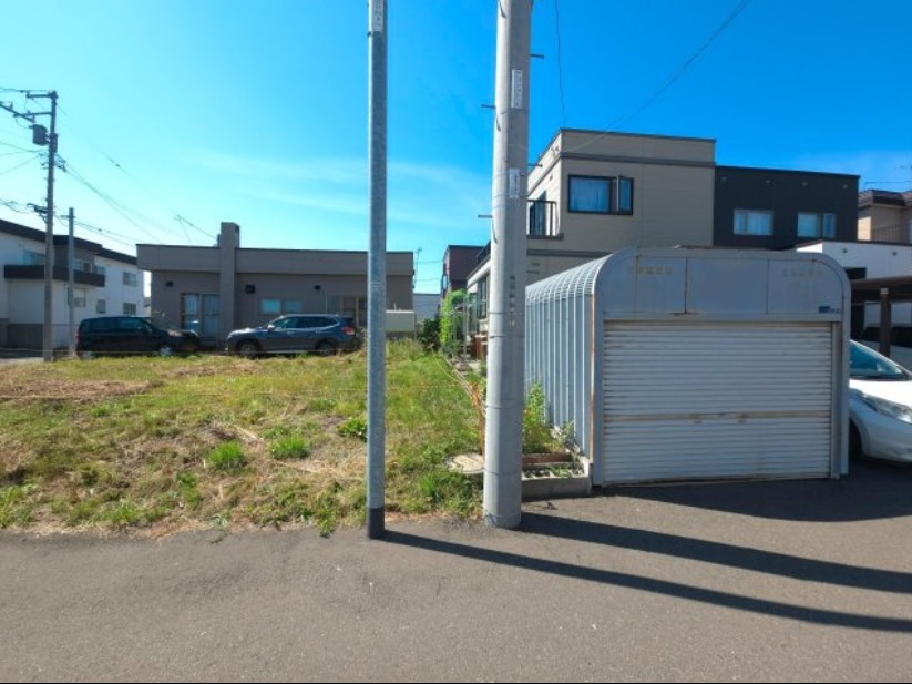 【東雁来9条1丁目　JR苗穂駅 バス乗車30分最寄りバス停徒歩8分】　4LDK 土地価格：1300万円 参考プラン：2290万円【JUSTPRICE】