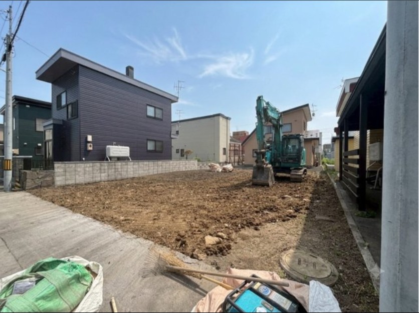【篠路8条2丁目 札幌市営地下鉄南北線「麻生」駅バス乗車22分 「篠路7条2丁目」停徒歩3分】 4LDK 土地価格:990万円 参考プラン:2360万円【JUSTPRICE】